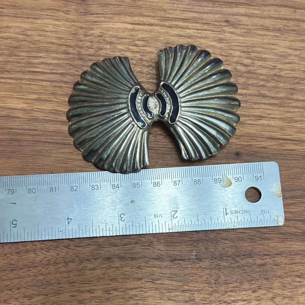 Vintage Gold tone Shell Design Belt Buckle